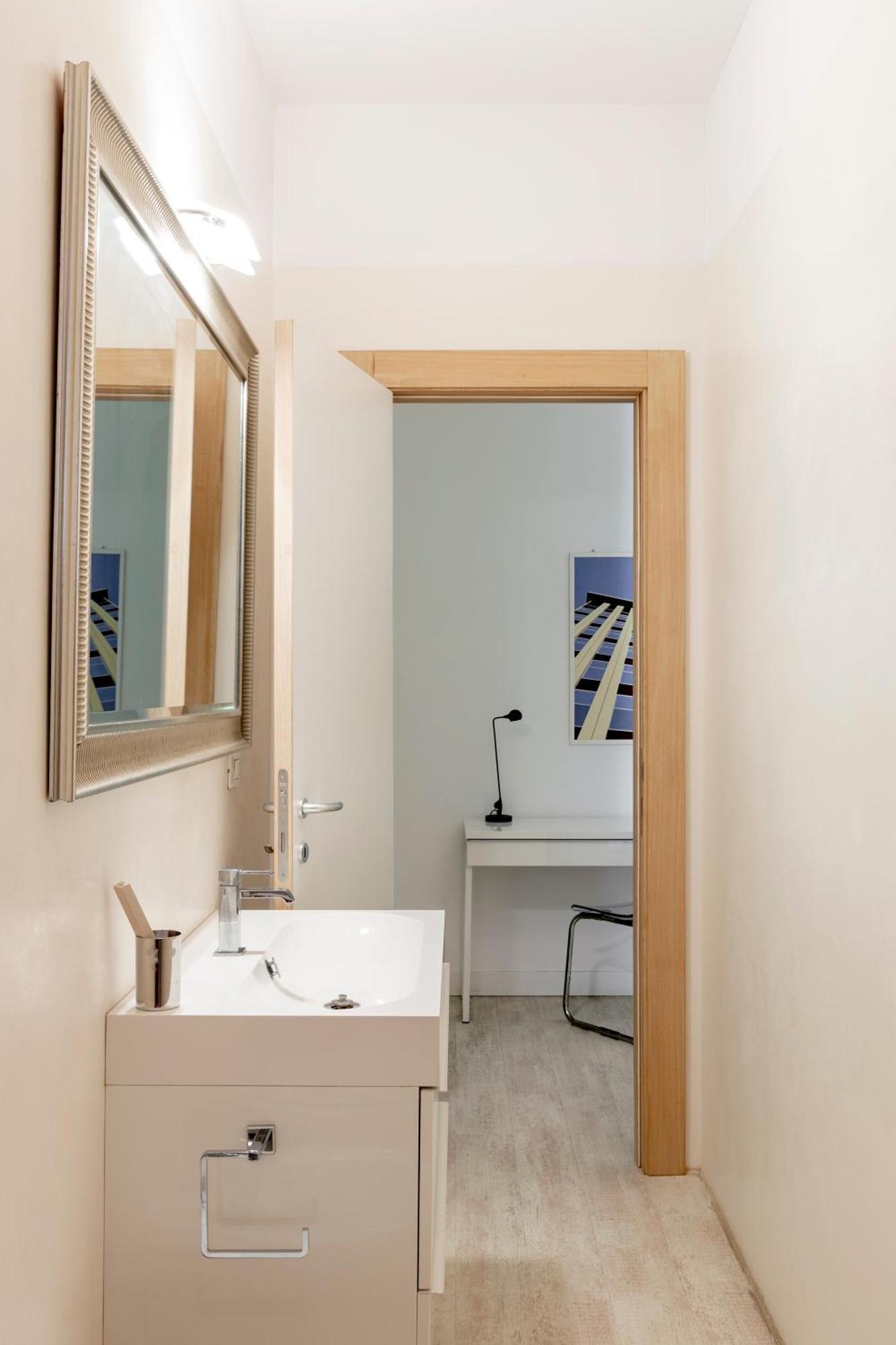 Comfort Suites Garibaldi ميلان الغرفة الصورة